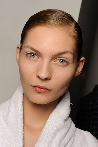 Look 12